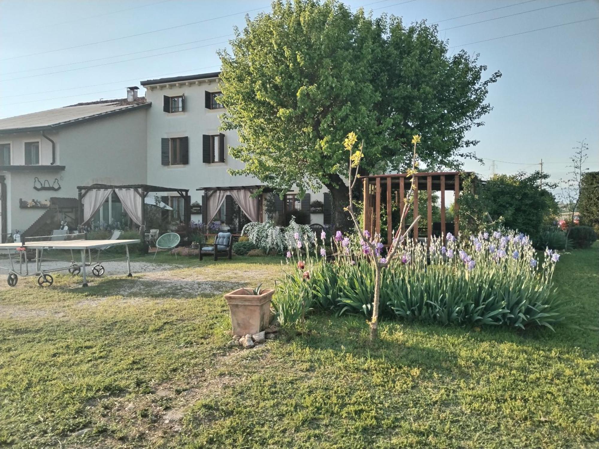 Bed and Breakfast Ca' Blanca à Castelnuovo del Garda Extérieur photo